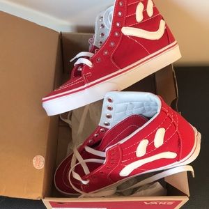 Hate Fake Luv Vans Sk8Hi